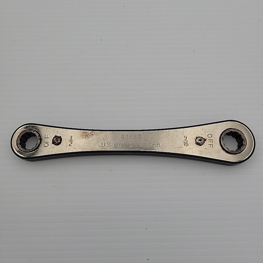 Craftsman 1/2" X 9/16" Box End‎ Ratchet Wrench SAE Model 43683  U.S.A. Made